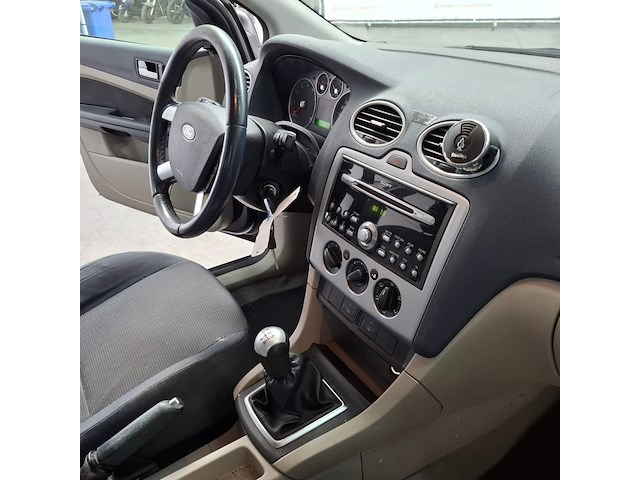 Personenauto, ford, focus wagon, 1.6-16v futura, 2006 - afbeelding 47 van  67