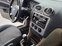 Personenauto, ford, focus wagon, 1.6-16v futura, 2006 - afbeelding 47 van  67