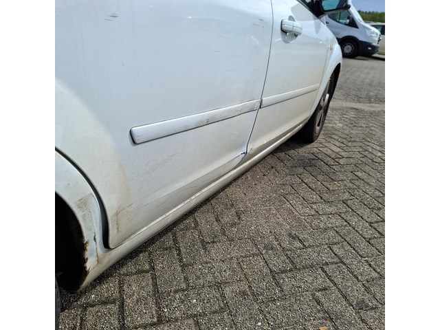 Personenauto, ford, focus wagon, 1.6-16v futura, 2007 - afbeelding 14 van  23