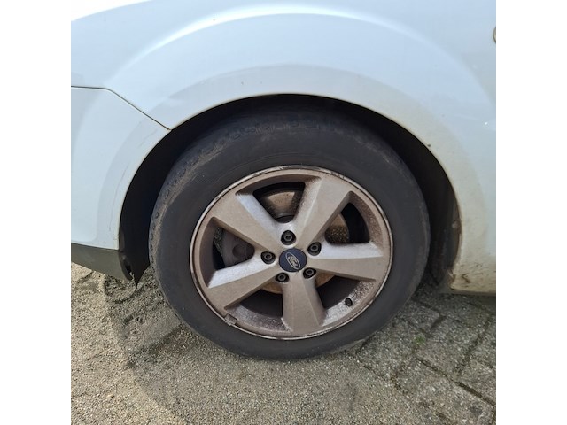 Personenauto, ford, focus wagon, 1.6-16v futura, 2007 - afbeelding 15 van  23