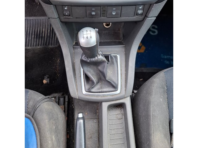 Personenauto, ford, focus wagon, 1.6-16v futura, 2007 - afbeelding 18 van  23
