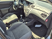 Personenauto, ford, focus wagon, 1.6-16v trend, grijs, 2004 - afbeelding 2 van  10