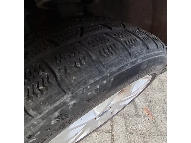 Personenauto ford, focus wagon 1.6, zwart, bouwjaar 2009 - afbeelding 2 van  46