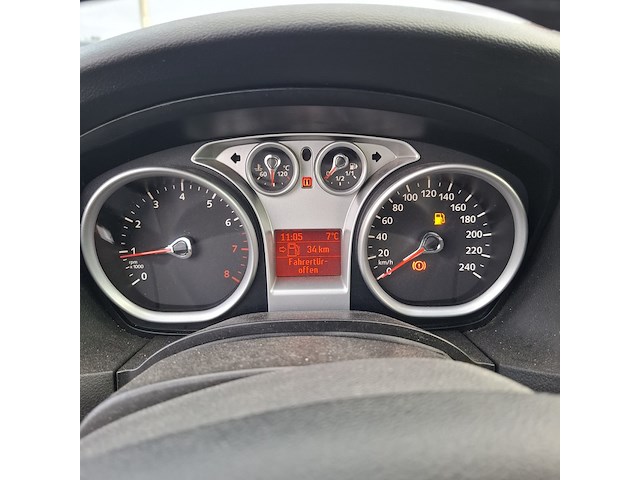 Personenauto ford, focus wagon 1.6, zwart, bouwjaar 2009 - afbeelding 24 van  46