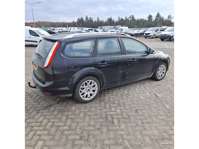 Personenauto ford, focus wagon 1.6, zwart, bouwjaar 2009 - afbeelding 42 van  46