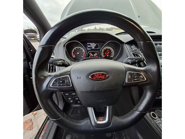 Personenauto, ford, focus - afbeelding 22 van  55