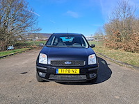 Personenauto, ford, fusion, zwart, 2004 - afbeelding 12 van  31
