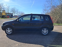 Personenauto, ford, fusion, zwart, 2004 - afbeelding 23 van  31