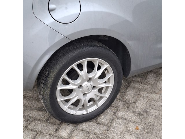 Personenauto ford, ka, grijs, bouwjaar 2010 - afbeelding 3 van  38