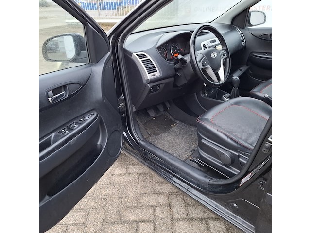 Personenauto hyundai, i20 1.6i i-catcher, zwart, bouwjaar 2009 - afbeelding 16 van  48