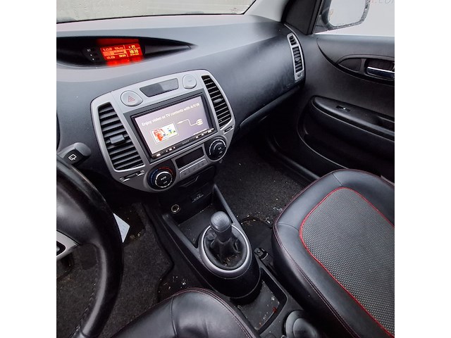 Personenauto hyundai, i20 1.6i i-catcher, zwart, bouwjaar 2009 - afbeelding 26 van  48