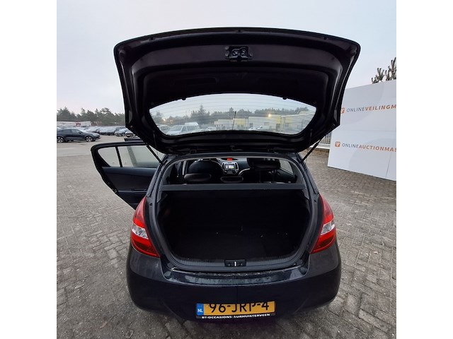 Personenauto hyundai, i20 1.6i i-catcher, zwart, bouwjaar 2009 - afbeelding 29 van  48