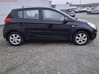 Personenauto hyundai, i20 1.6i i-catcher, zwart, bouwjaar 2009 - afbeelding 34 van  48