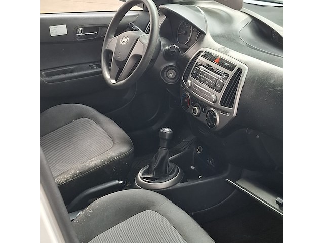 Personenauto, hyundai, i20 - afbeelding 13 van  38