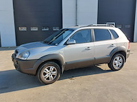 Personenauto hyundai, tucson, grijs, bouwjaar 2006 - afbeelding 1 van  42