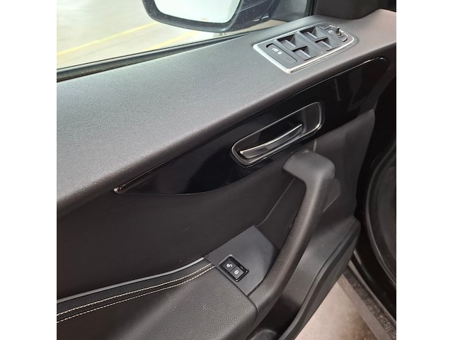 Personenauto, jaguar, f-pace, 2.0 portfolio awd 20d, 2016 - afbeelding 32 van  85