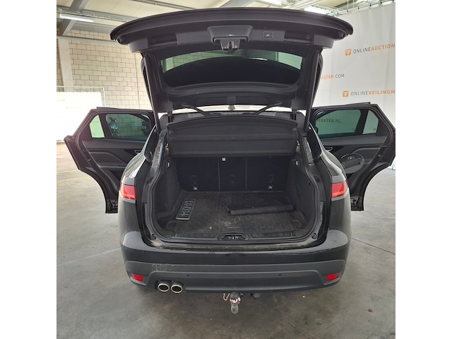 Personenauto, jaguar, f-pace, 2.0 portfolio awd 20d, 2016 - afbeelding 48 van  85