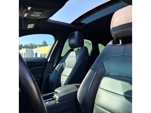 Personenauto, jaguar, f-pace, 2.0 portfolio awd 20d, 2016 - afbeelding 83 van  85