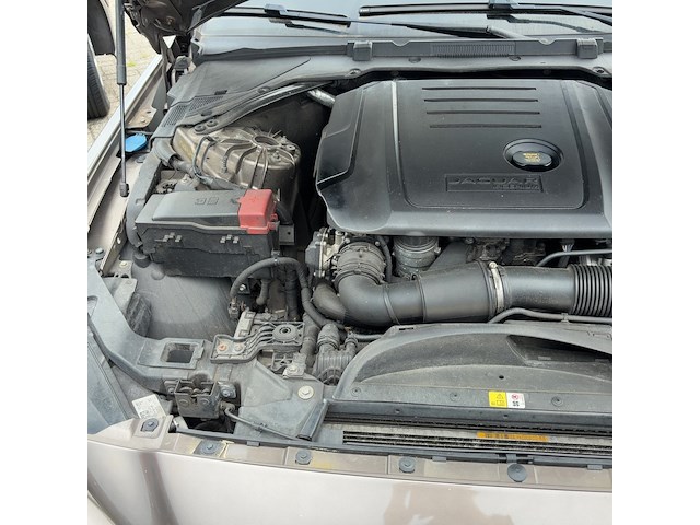 Personenauto, jaguar, xe, 2.0 d prestige, 2015 - afbeelding 6 van  17