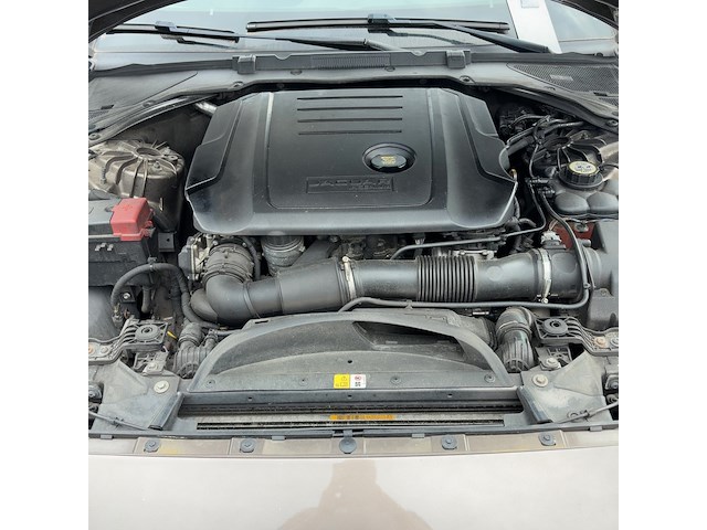 Personenauto, jaguar, xe, 2.0 d prestige, 2015 - afbeelding 7 van  17