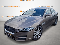 Personenauto, jaguar, xe, 2.0 d prestige, 2015 - afbeelding 1 van  17