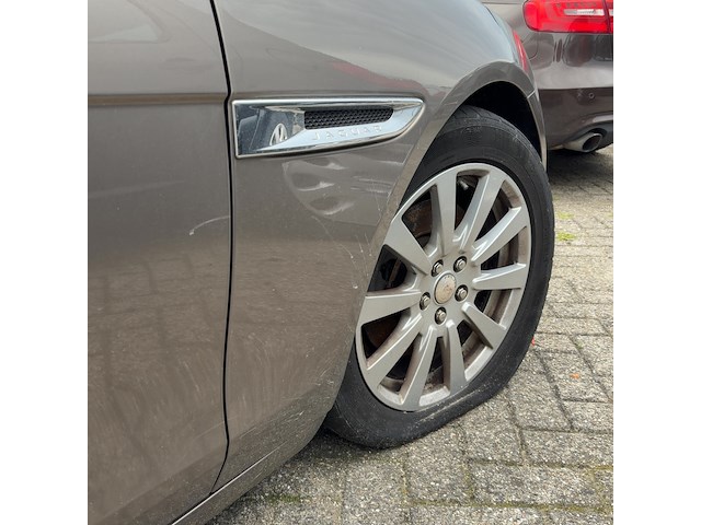 Personenauto, jaguar, xe, 2.0 d prestige, 2015 - afbeelding 16 van  17