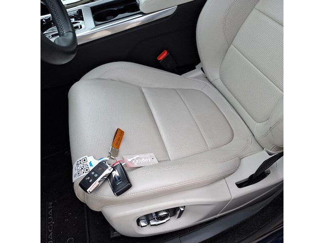 Personenauto, jaguar, xe, 2.0 p250 r-dynamic hse, 2020 - afbeelding 31 van  78