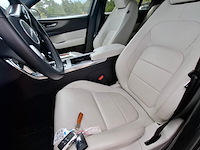 Personenauto, jaguar, xe, 2.0 p250 r-dynamic hse, 2020 - afbeelding 32 van  78