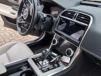 Personenauto, jaguar, xe, 2.0 p250 r-dynamic hse, 2020 - afbeelding 47 van  78