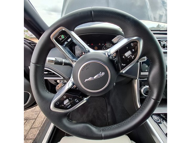 Personenauto, jaguar, xe, 2.0 p250 r-dynamic hse, 2020 - afbeelding 64 van  78