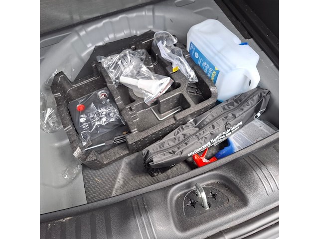 Personenauto, jeep, compass, 2024 - afbeelding 70 van  128