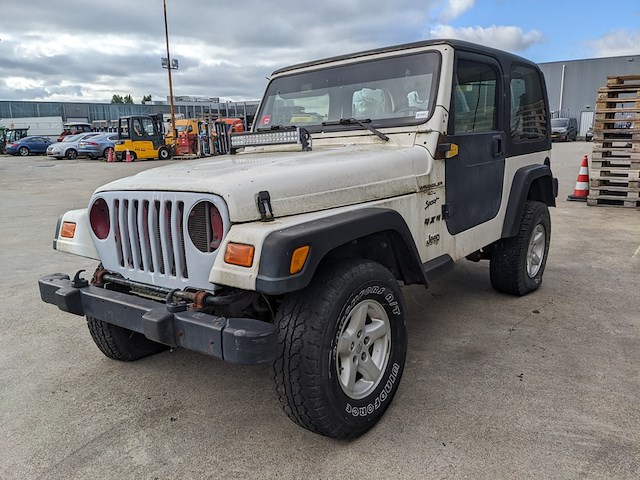 Personenauto, jeep, wrangler 4.0i softt.sahara, 2001 - afbeelding 37 van  41