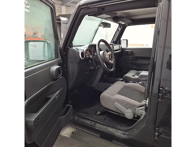 Personenauto, jeep, wrangler - afbeelding 13 van  44