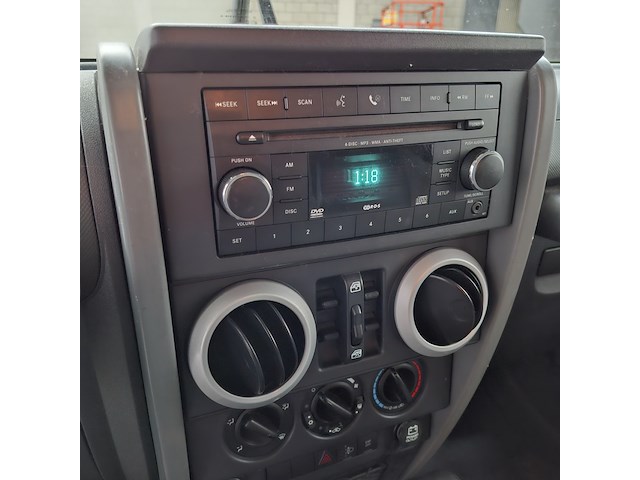 Personenauto, jeep, wrangler - afbeelding 18 van  44