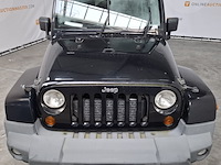 Personenauto, jeep, wrangler - afbeelding 12 van  44