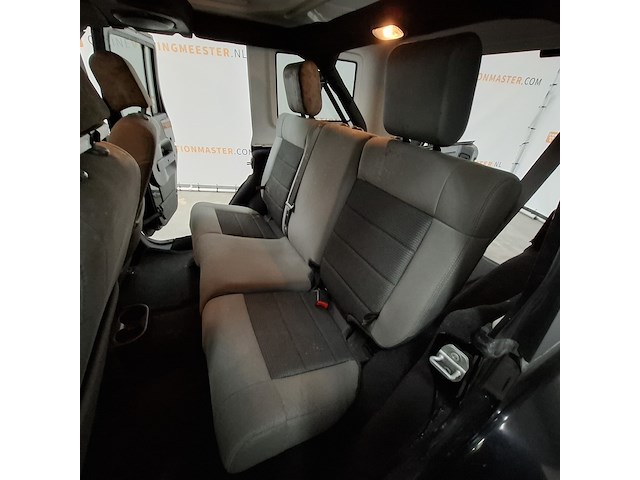 Personenauto, jeep, wrangler - afbeelding 24 van  44