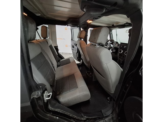 Personenauto, jeep, wrangler - afbeelding 27 van  44