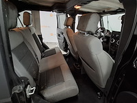 Personenauto, jeep, wrangler - afbeelding 27 van  44