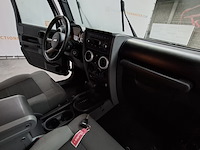 Personenauto, jeep, wrangler - afbeelding 29 van  44