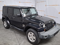 Personenauto, jeep, wrangler - afbeelding 23 van  44