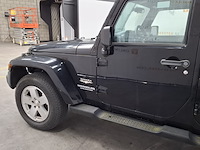 Personenauto, jeep, wrangler - afbeelding 44 van  44