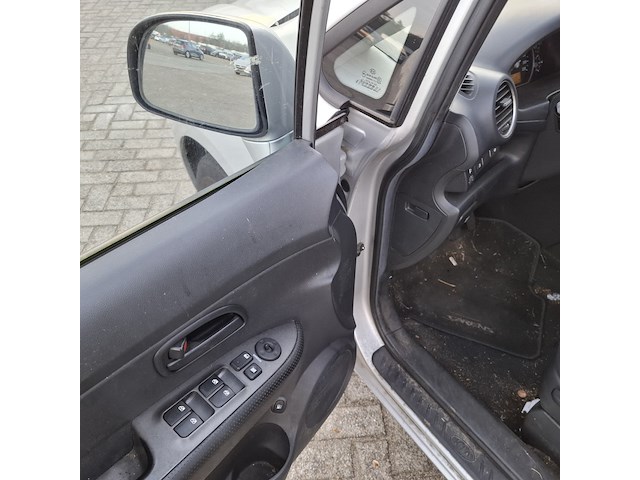 Personenauto, kia, carens 2.0, 2007 - afbeelding 18 van  52