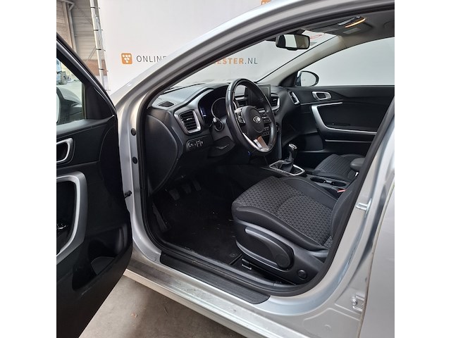 Personenauto, kia, ceed - 1.6 crdi dynamicline - afbeelding 5 van  26