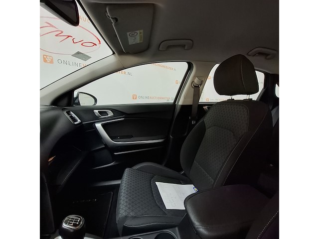 Personenauto, kia, ceed - 1.6 crdi dynamicline - afbeelding 11 van  26
