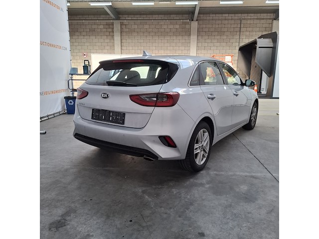 Personenauto, kia, ceed - 1.6 crdi dynamicline - afbeelding 22 van  26