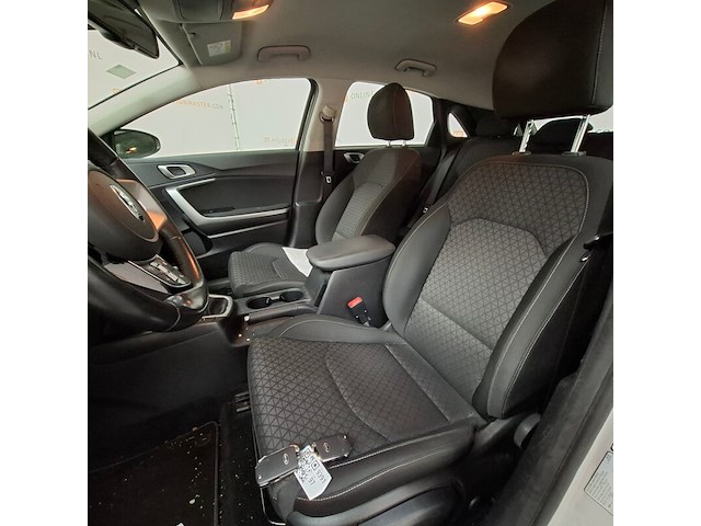 Personenauto, kia, ceed, 2019 - afbeelding 31 van  69