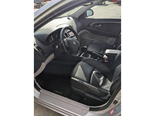 Personenauto, kia, cee'd sporty wagon 2.0 cvvt x-clusive, 2009 - afbeelding 35 van  37