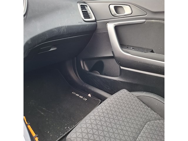 Personenauto, kia, ceed - afbeelding 25 van  55