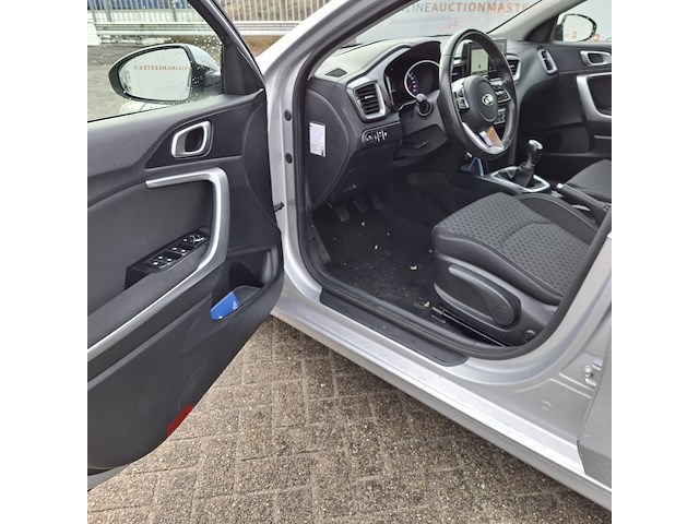 Personenauto, kia, ceed - afbeelding 16 van  46