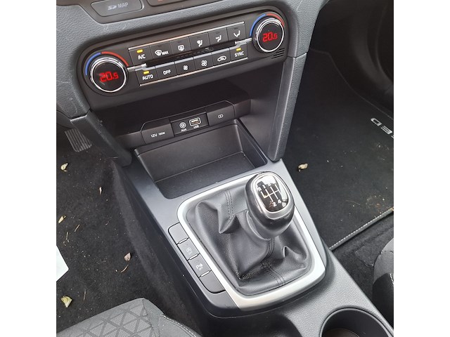 Personenauto, kia, ceed - afbeelding 25 van  46